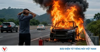Xe bốc cháy trên cao tốc: Cách xử lý khẩn cấp và những kỹ năng sinh tồn tài xế cần