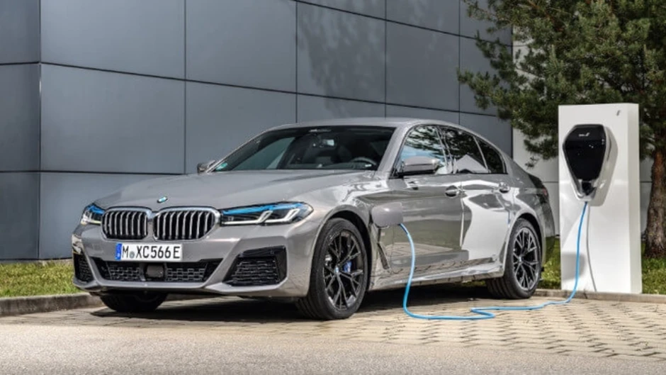 Xe hybrid cắm sạc tiêu thụ xăng cao gấp 3 lần so với công bố Xe hybrid cắm sạc tiêu thụ xăng cao gấp 3 lần so với công bố