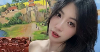 ‘Đô vật hot girl’ 24 tuổi gây sốt mạng xã hội