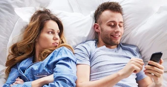 10 điều vô tình phá hủy hôn nhân nhanh hơn ngoại tình