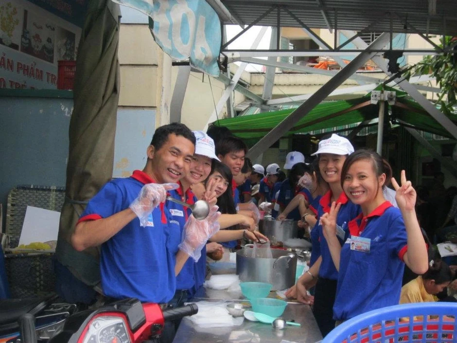 13 năm đi tiếp sức mùa thi và những ngày túc trực ở bến xe Chợ Lớn 13 năm đi tiếp sức mùa thi và những ngày túc trực ở bến xe Chợ Lớn