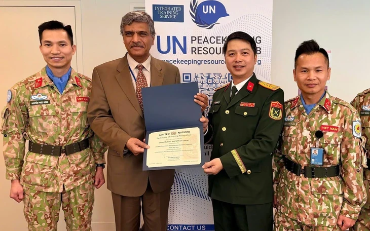 22 sĩ quan quân đội Việt Nam tham gia khóa huấn luyện về phụ nữ, hòa bình và an ninh 22 sĩ quan quân đội Việt Nam tham gia khóa huấn luyện về phụ nữ, hòa bình và an ninh
