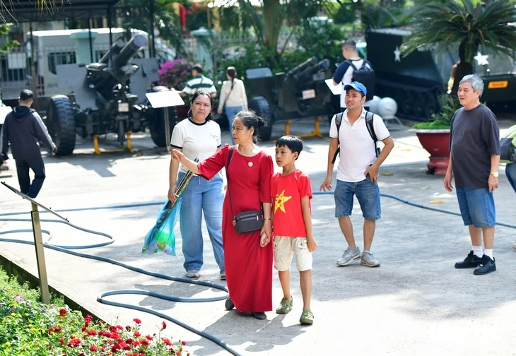 30-4 đến Bảo tàng Chứng tích chiến tranh để hiểu hơn giá trị của hoà bình 30-4 đến Bảo tàng Chứng tích chiến tranh để hiểu hơn giá trị của hoà bình