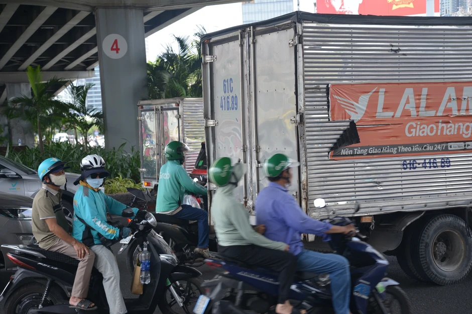6 điểm mù tử thần của xe tải, container: Người tham gia giao thông phải biết 6 điểm mù tử thần của xe tải, container: Người tham gia giao thông phải biết