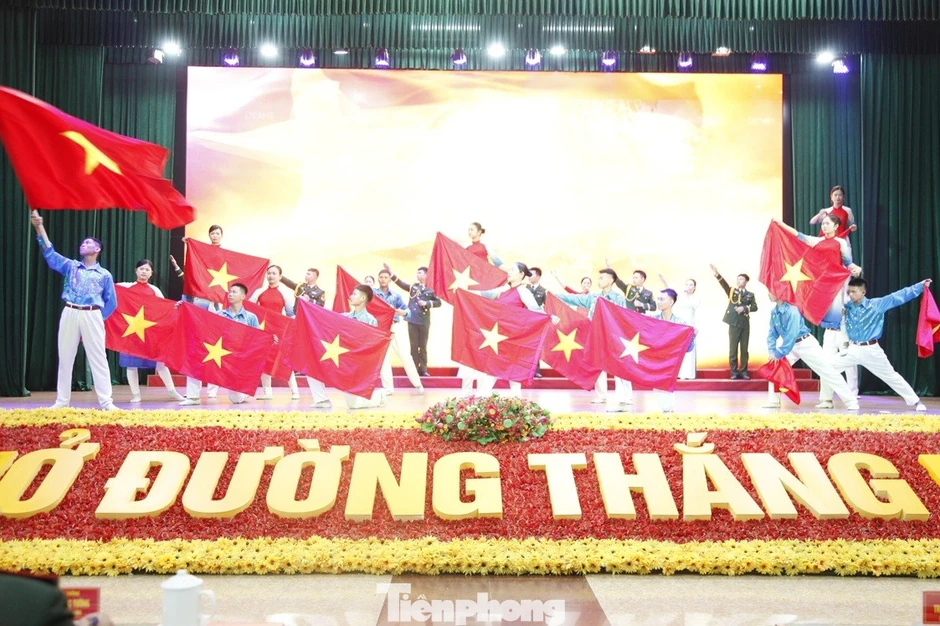 80 ‘bông hoa’ tiêu biểu của Binh chủng Công binh được tuyên dương 80 ‘bông hoa’ tiêu biểu của Binh chủng Công binh được tuyên dương