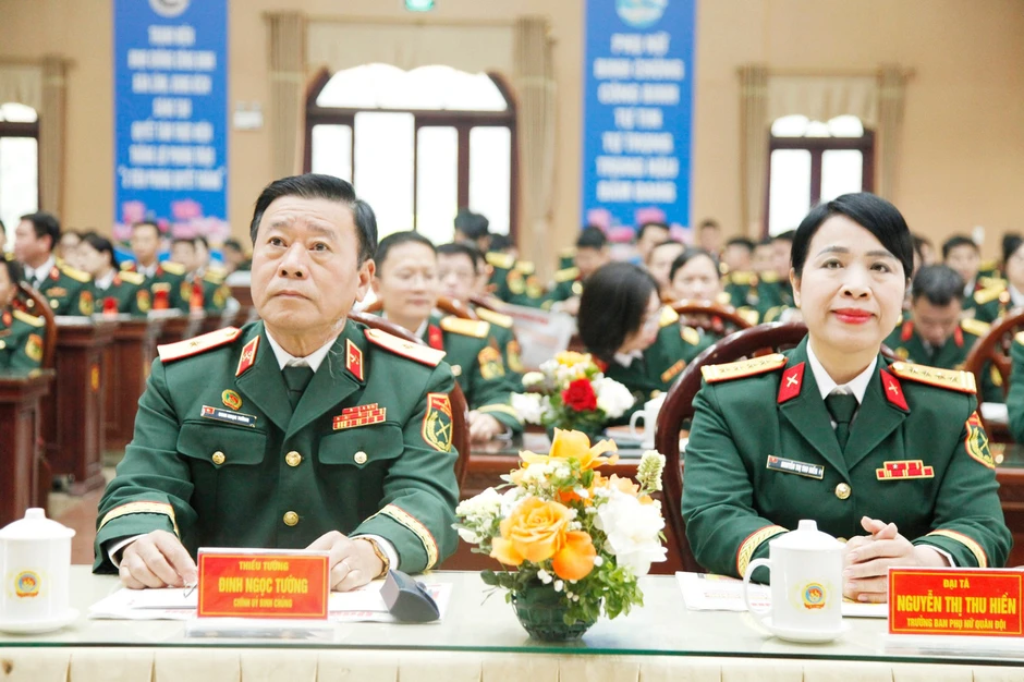 80 ‘bông hoa’ tiêu biểu của Binh chủng Công binh được tuyên dương 80 ‘bông hoa’ tiêu biểu của Binh chủng Công binh được tuyên dương