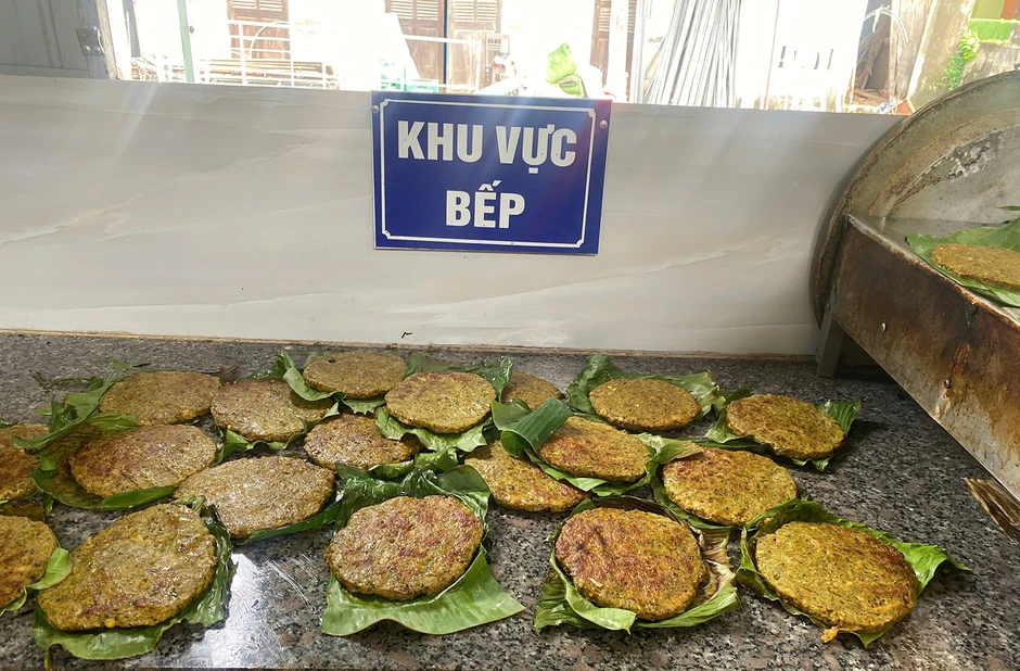 8X Nghệ An hồi sinh món chả ‘cứu đói’ một thời, đưa sản phẩm đạt OCOP 3 sao 8X Nghệ An hồi sinh món chả ‘cứu đói’ một thời, đưa sản phẩm đạt OCOP 3 sao
