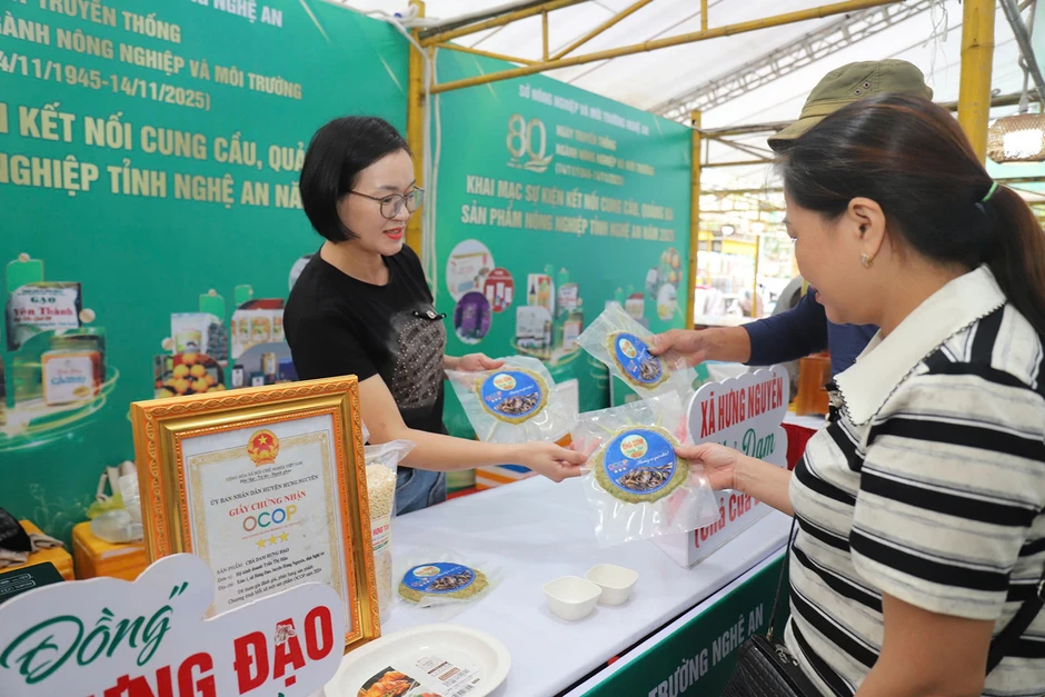 8X Nghệ An hồi sinh món chả ‘cứu đói’ một thời, đưa sản phẩm đạt OCOP 3 sao 8X Nghệ An hồi sinh món chả ‘cứu đói’ một thời, đưa sản phẩm đạt OCOP 3 sao