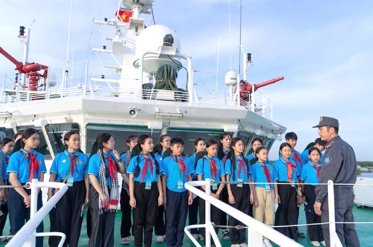 95 năm thành lập Đoàn TNCS Hồ Chí Minh: Tạo giá trị từ những điều gần gũi 95 năm thành lập Đoàn TNCS Hồ Chí Minh: Tạo giá trị từ những điều gần gũi