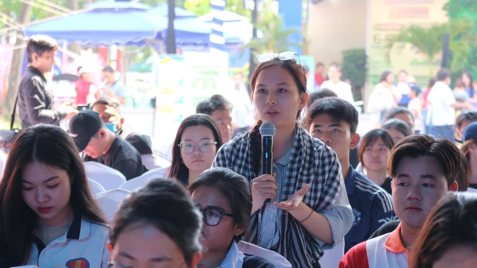 AI và du lịch tự túc lên ngôi, liệu hướng dẫn viên có còn 'đất sống'? AI và du lịch tự túc lên ngôi, liệu hướng dẫn viên có còn 'đất sống'?