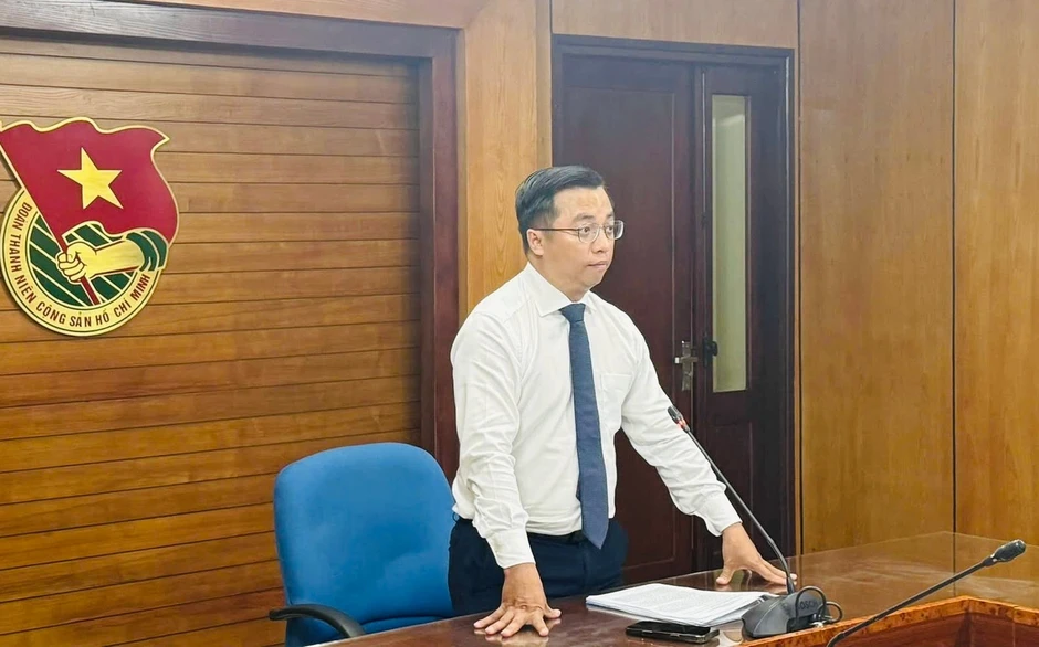 Anh Bùi Tuấn Anh làm Chủ tịch Hội Sinh viên Việt Nam tại Nga khóa 2 Anh Bùi Tuấn Anh làm Chủ tịch Hội Sinh viên Việt Nam tại Nga khóa 2