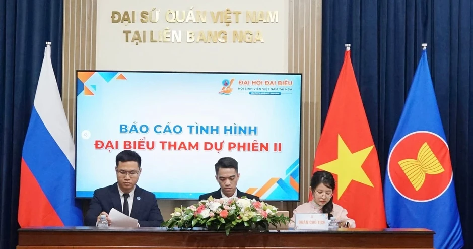 Anh Bùi Tuấn Anh làm Chủ tịch Hội Sinh viên Việt Nam tại Nga khóa 2 Anh Bùi Tuấn Anh làm Chủ tịch Hội Sinh viên Việt Nam tại Nga khóa 2