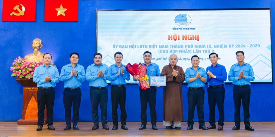 Anh Lê Tuấn Anh giữ chức Chủ tịch Hội Liên hiệp thanh niên Việt Nam TP.HCM Anh Lê Tuấn Anh giữ chức Chủ tịch Hội Liên hiệp thanh niên Việt Nam TP.HCM