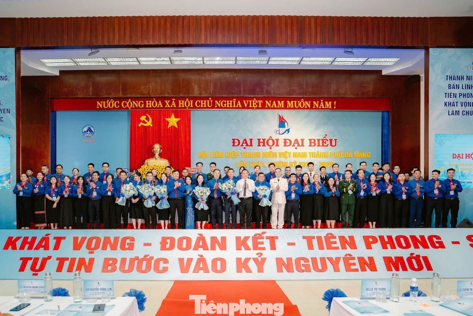 Anh Nguyễn Bá Duân là Chủ tịch Hội Liên hiệp thanh niên Việt Nam thành phố Đà Nẵng Anh Nguyễn Bá Duân là Chủ tịch Hội Liên hiệp thanh niên Việt Nam thành phố Đà Nẵng