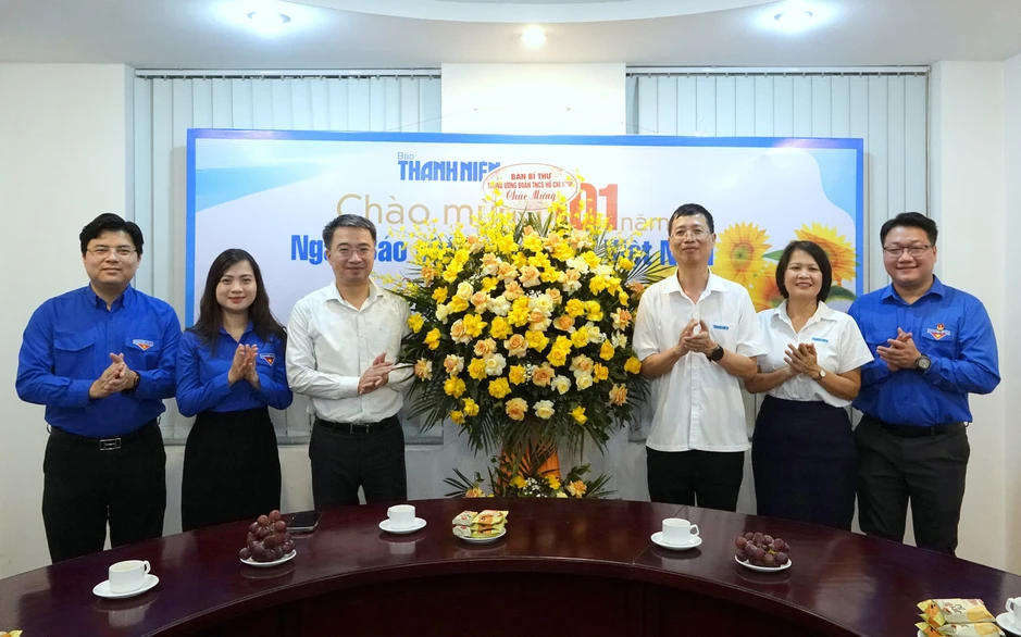 Anh Nguyễn Tường Lâm tiếp lửa những người làm báo của Đoàn Anh Nguyễn Tường Lâm tiếp lửa những người làm báo của Đoàn