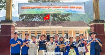 'Áo xanh' lên đường đến những vùng khó Gia Lai