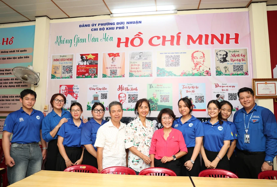 Áo xanh tình nguyện Mùa hè số - Bài 2: Chung tay số hóa Áo xanh tình nguyện Mùa hè số - Bài 2: Chung tay số hóa