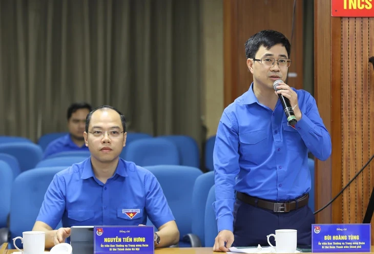 Áp lực học tập, việc làm, môi trường mạng ngày càng đè nặng lên thanh niên Áp lực học tập, việc làm, môi trường mạng ngày càng đè nặng lên thanh niên