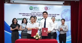 'Bà đỡ' đưa khoa học công nghệ vào đời sống