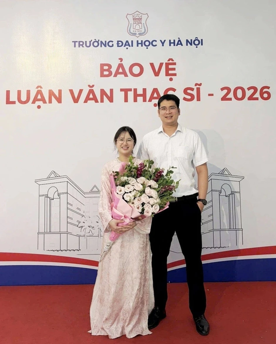 Bác sĩ nội trú kể chuyện 'cưa đổ' vợ xinh đẹp nhờ áp dụng ngành học