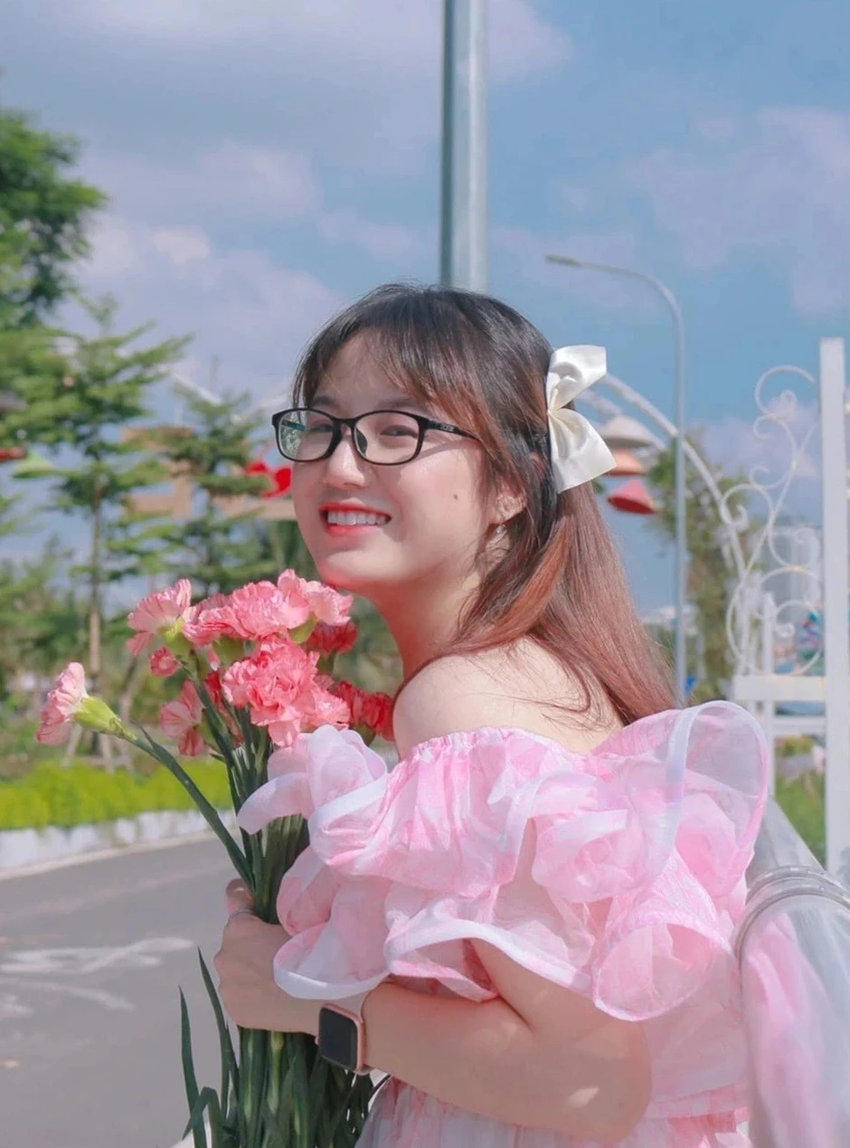 Bác sĩ nội trú kể chuyện 'cưa đổ' vợ xinh đẹp nhờ áp dụng ngành học