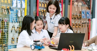 Bảng điểm không là thước đo duy nhất khi giáo dục chọn đích đến là hạnh phúc