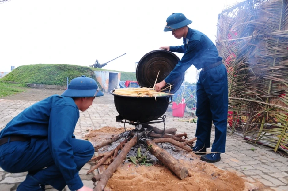 Bộ đội tên lửa, pháo phòng không Sư đoàn 375 tổ chức Tết sớm, chuẩn bị cao điểm trực chiến Bộ đội tên lửa, pháo phòng không Sư đoàn 375 tổ chức Tết sớm, chuẩn bị cao điểm trực chiến