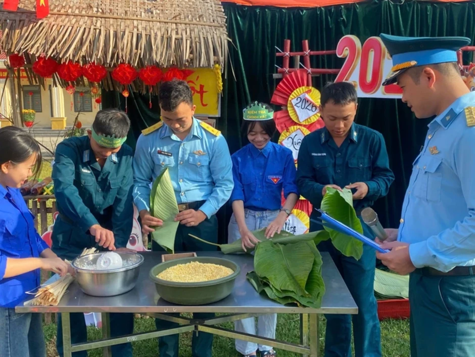 Bộ đội tên lửa, pháo phòng không Sư đoàn 375 tổ chức Tết sớm, chuẩn bị cao điểm trực chiến Bộ đội tên lửa, pháo phòng không Sư đoàn 375 tổ chức Tết sớm, chuẩn bị cao điểm trực chiến