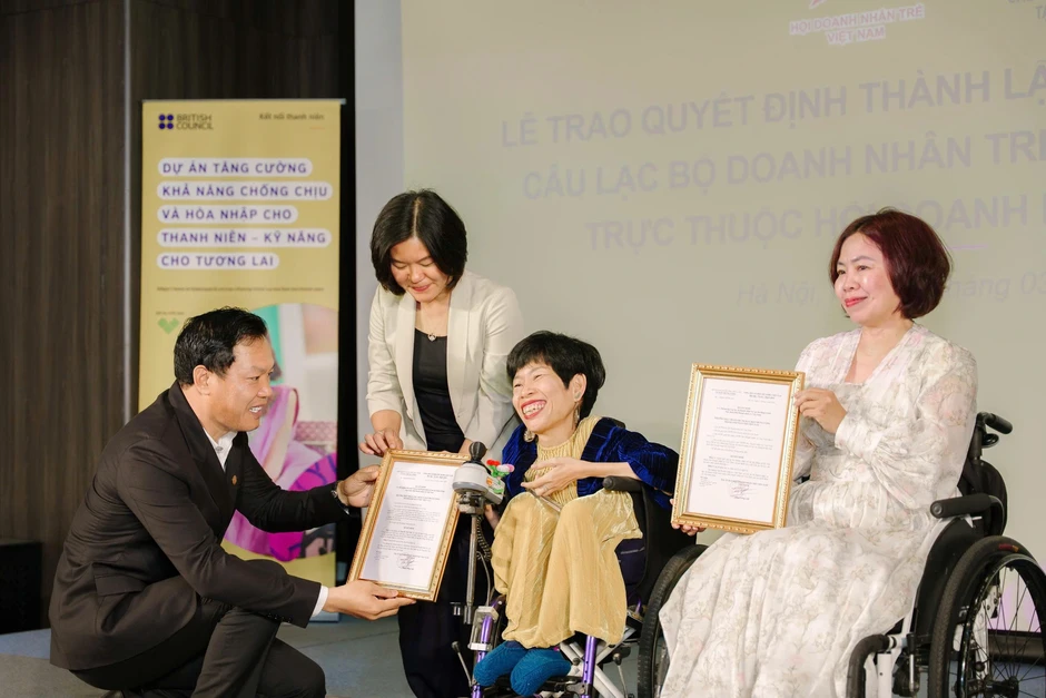 Bổ nhiệm 'người phụ nữ của nghị lực sống' làm Chủ tịch một CLB Doanh nhân trẻ Bổ nhiệm 'người phụ nữ của nghị lực sống' làm Chủ tịch một CLB Doanh nhân trẻ