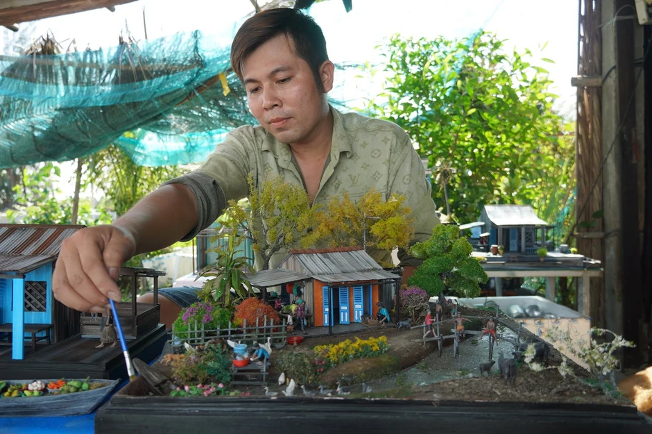 Bỏ phố về quê làm mô hình nhà miền Tây, thu gần nửa tỉ mỗi năm