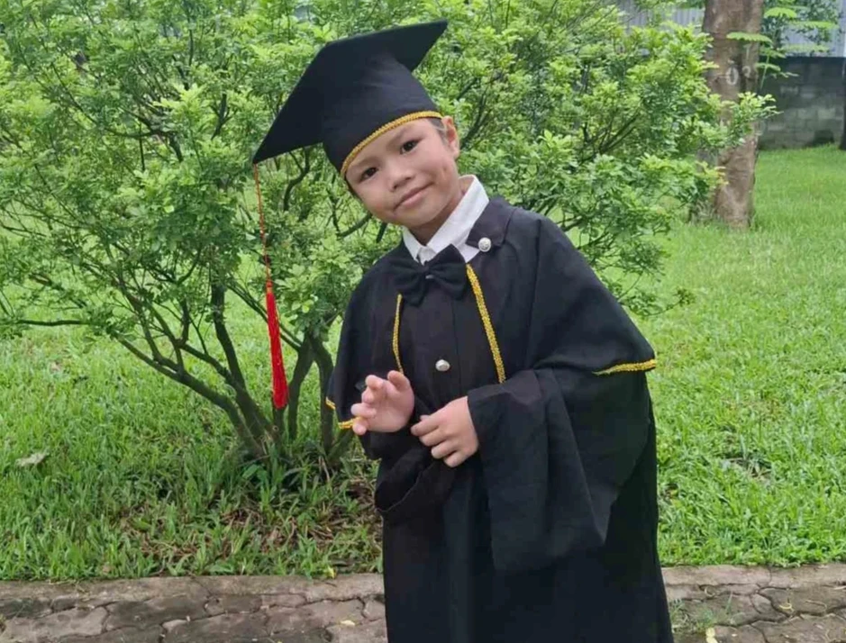 Bùi Lê Quang Hưng 'nói tiếng Anh như gió', trí nhớ cực đỉnh bây giờ ra sao? Bùi Lê Quang Hưng 'nói tiếng Anh như gió', trí nhớ cực đỉnh bây giờ ra sao?