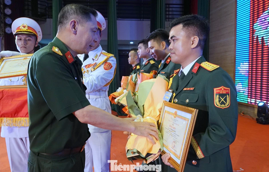 Cán bộ Đoàn lực lượng vũ trang Thủ đô tranh tài với dấu ấn AI
