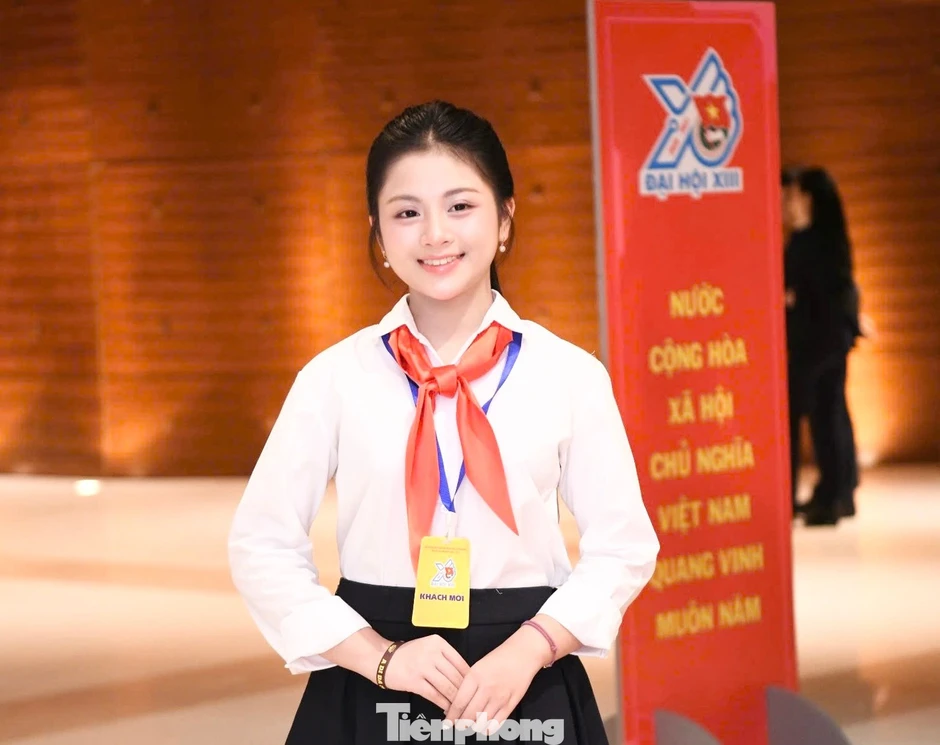 'Cánh én' tuổi trẻ chắp cánh ước mơ cho thiếu nhi Việt Nam 'Cánh én' tuổi trẻ chắp cánh ước mơ cho thiếu nhi Việt Nam