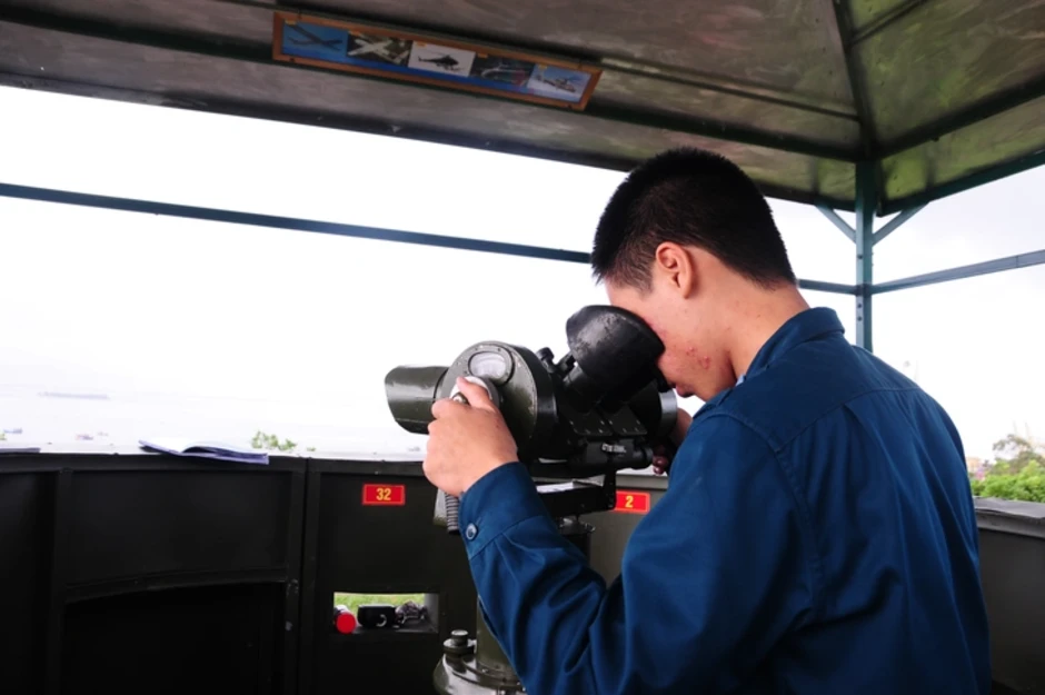 Cảnh tượng ngoạn mục bộ đội pháo phòng không trực Tết, vào vị trí chiến đấu chỉ chưa tới 30 giây Cảnh tượng ngoạn mục bộ đội pháo phòng không trực Tết, vào vị trí chiến đấu chỉ chưa tới 30 giây