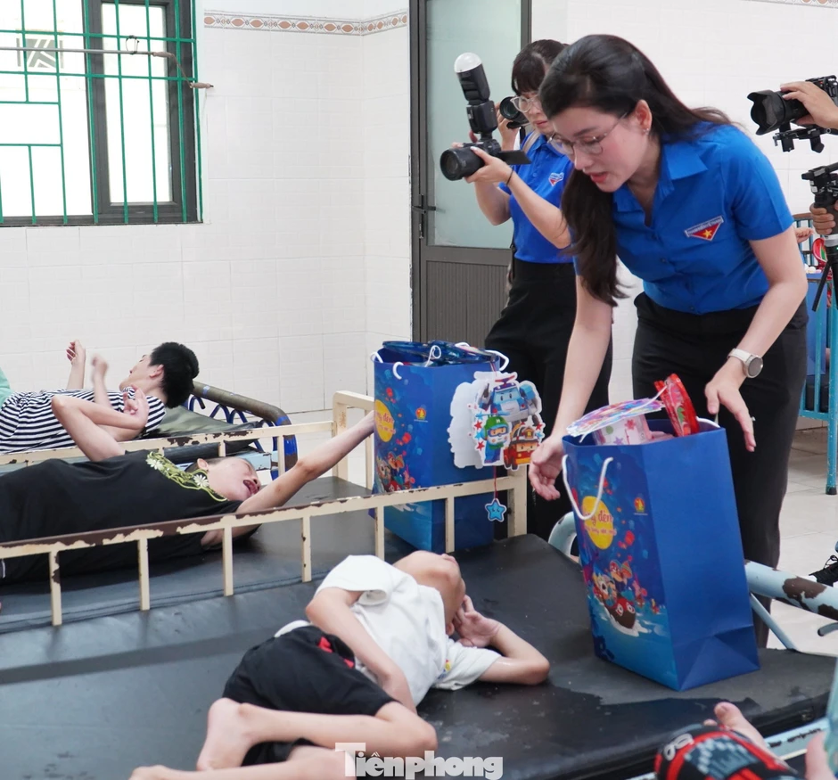 Chăm lo cho thiếu nhi là chăm lo cho tương lai đất nước Chăm lo cho thiếu nhi là chăm lo cho tương lai đất nước