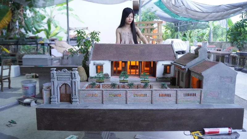 Chàng trai Ninh Bình làm mô hình nhà cổ Bắc Bộ, lưu giữ ký ức tuổi thơ