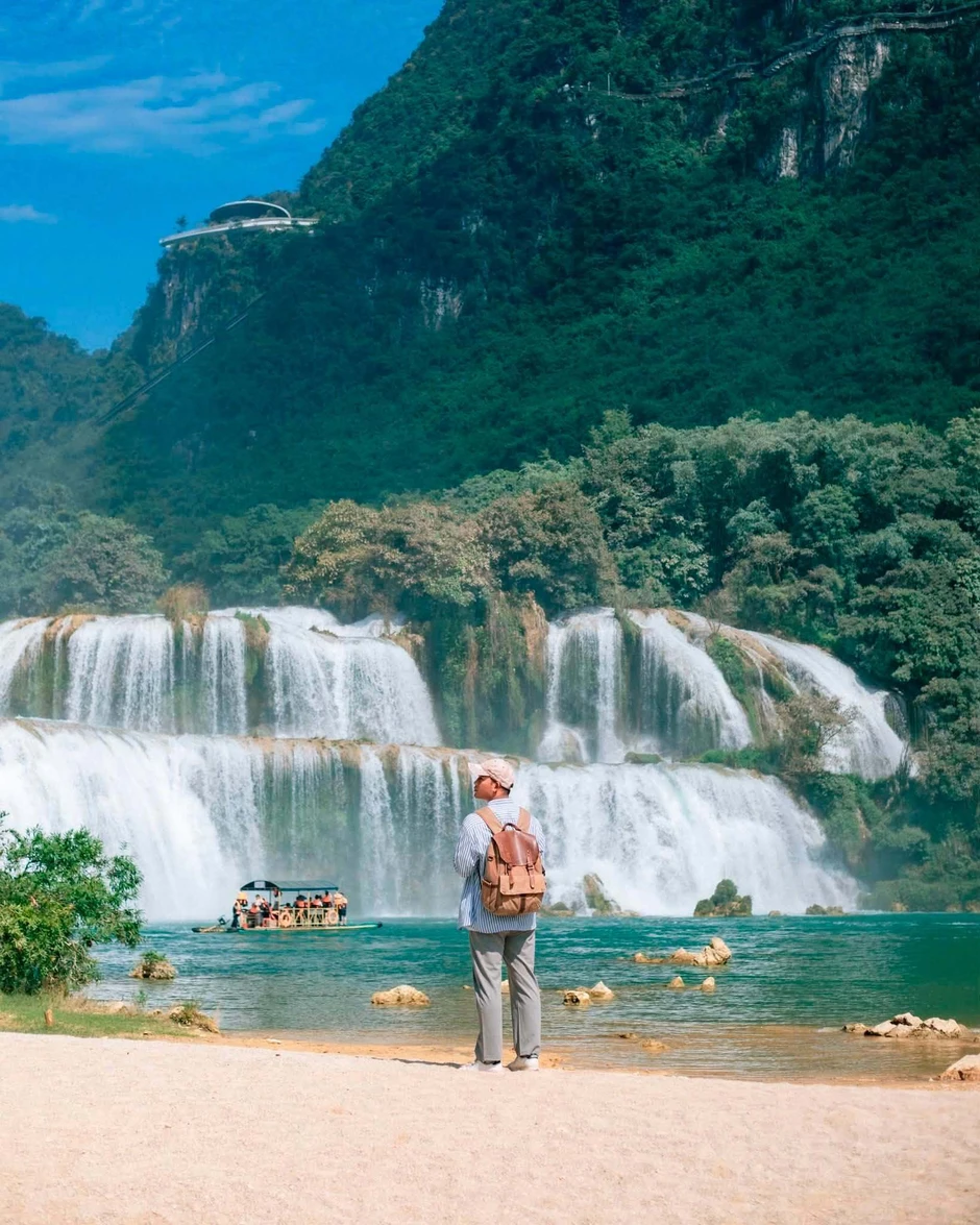 Chàng trai xứ Quảng 'truyền nhiệt' yêu nước qua những khung hình đẹp về Việt Nam Chàng trai xứ Quảng 'truyền nhiệt' yêu nước qua những khung hình đẹp về Việt Nam
