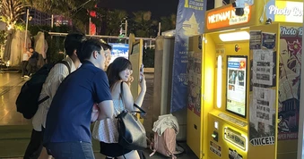 Chi phí du lịch leo thang: Nhiều người rủ nhau khám phá loạt điểm đến tại TP.HCM