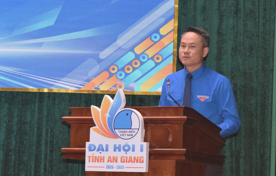 Chị Thị Phương Hồng giữ chức Chủ tịch Hội Liên hiệp thanh niên tỉnh An Giang Chị Thị Phương Hồng giữ chức Chủ tịch Hội Liên hiệp thanh niên tỉnh An Giang