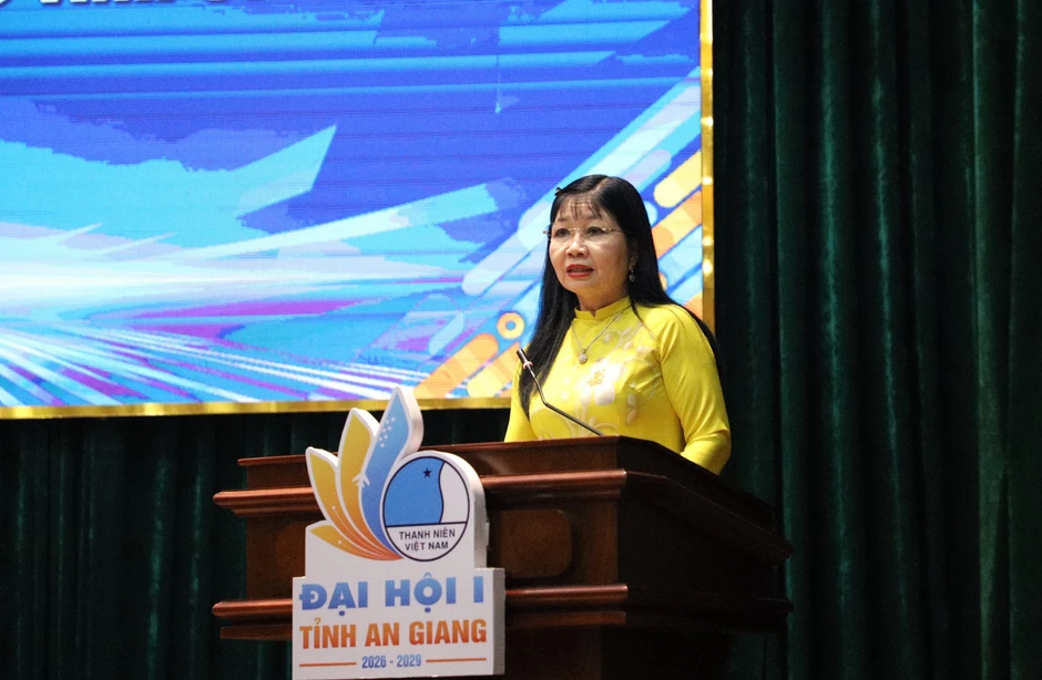 Chị Thị Phương Hồng làm Chủ tịch Hội LHTN Việt Nam tỉnh An Giang khóa I Chị Thị Phương Hồng làm Chủ tịch Hội LHTN Việt Nam tỉnh An Giang khóa I