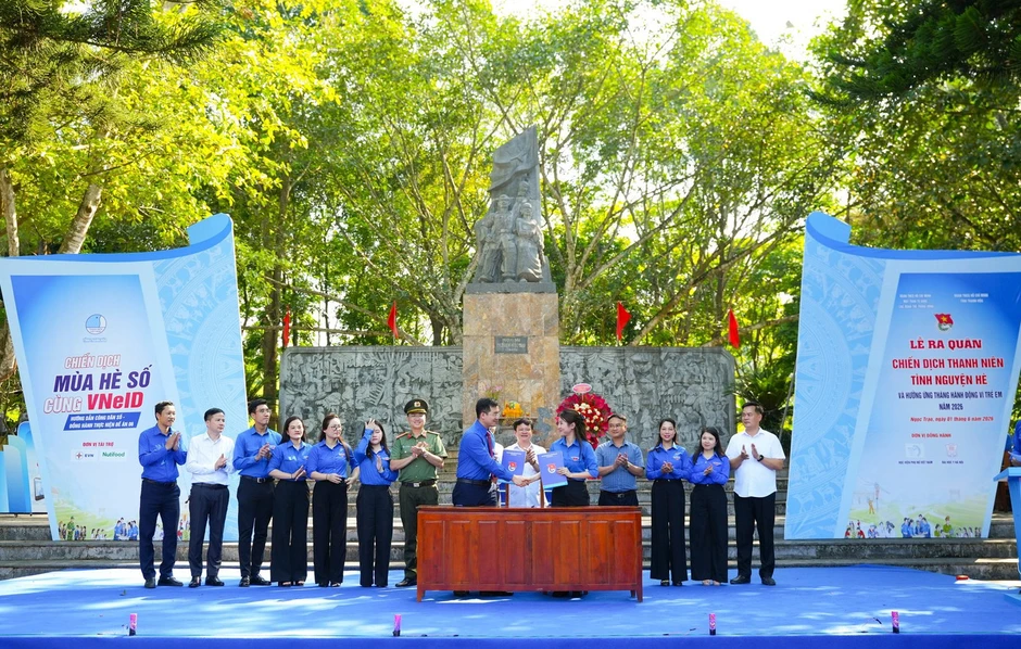 Chiến dịch Thanh niên tình nguyện hè 2026 tại Thanh Hóa được trao nguồn lực gần 400 triệu đồng Chiến dịch Thanh niên tình nguyện hè 2026 tại Thanh Hóa được trao nguồn lực gần 400 triệu đồng