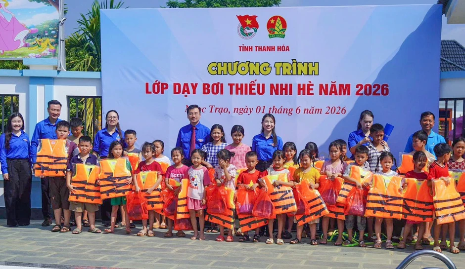 Chiến dịch Thanh niên tình nguyện hè 2026 tại Thanh Hóa được trao nguồn lực gần 400 triệu đồng Chiến dịch Thanh niên tình nguyện hè 2026 tại Thanh Hóa được trao nguồn lực gần 400 triệu đồng