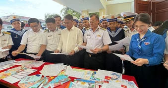 Chiếu trúc biên cương gửi yêu thương tới hải đảo