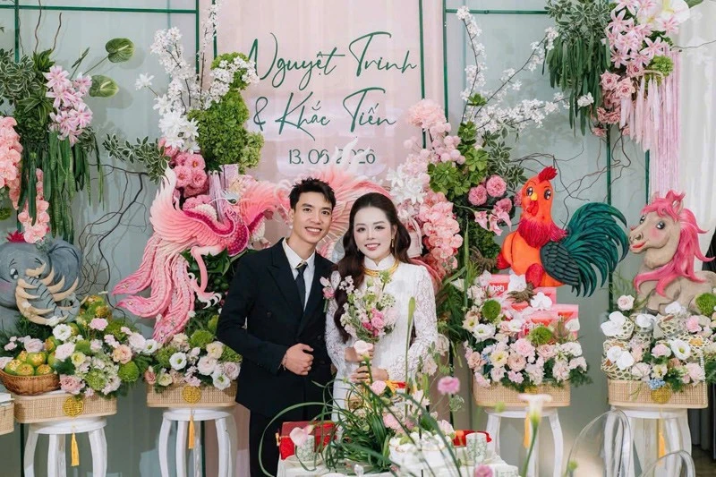 Chú rể Đồng Nai tự làm dàn tráp lễ độc lạ hỏi cưới cô gái cách nhà gần 200km Chú rể Đồng Nai tự làm dàn tráp lễ độc lạ hỏi cưới cô gái cách nhà gần 200km