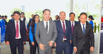 Chủ tịch Hội LHTN Campuchia thăm và làm việc tại Hải Phòng