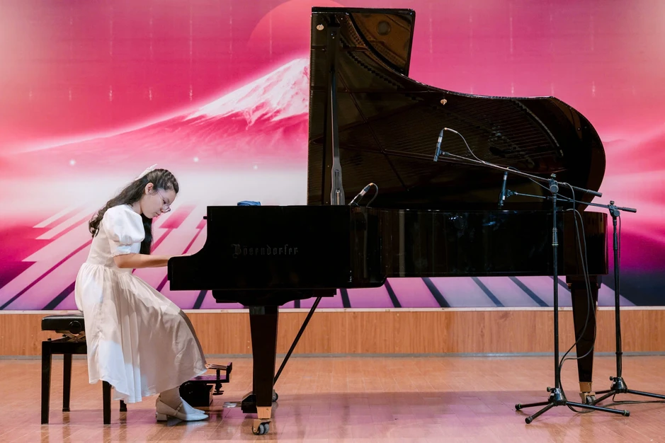 Cô bé 13 tuổi giành vé dự piano quốc tế Piara 2026 Cô bé 13 tuổi giành vé dự piano quốc tế Piara 2026
