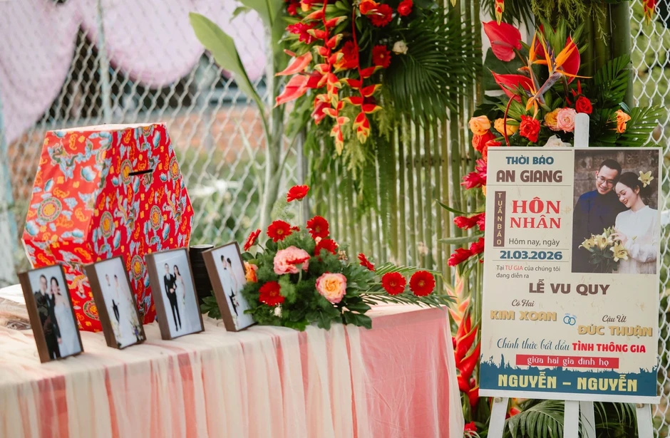 Cô dâu cùng gia đình tự trang trí đám cưới và thành quả gây bất ngờ Cô dâu cùng gia đình tự trang trí đám cưới và thành quả gây bất ngờ