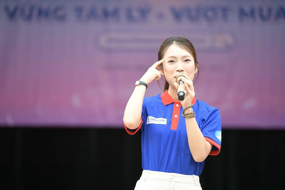 Cơ duyên đặc biệt đưa MC Khánh Vy trở thành đại sứ Tiếp sức mùa thi Cơ duyên đặc biệt đưa MC Khánh Vy trở thành đại sứ Tiếp sức mùa thi