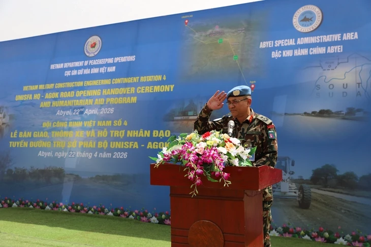 Công binh Việt Nam lập ‘thành tựu chưa từng có’ với tuyến đường chiến lược tại Abyei Công binh Việt Nam lập ‘thành tựu chưa từng có’ với tuyến đường chiến lược tại Abyei