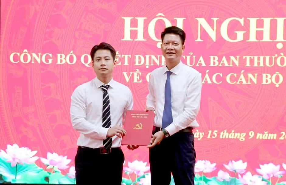 Công bố quyết định của Ban Thường vụ Tỉnh ủy Lào Cai về công tác cán bộ Công bố quyết định của Ban Thường vụ Tỉnh ủy Lào Cai về công tác cán bộ